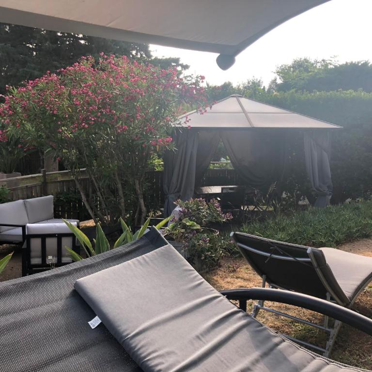 Rez de Villa Pébrier - Appartement 1 Chambre - 21