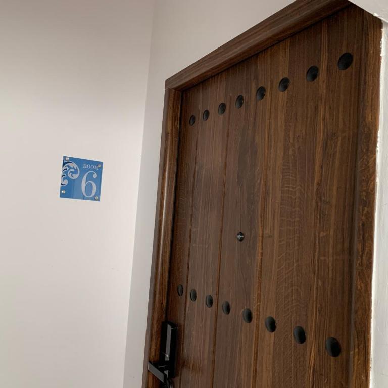 Belmonte Rooms - Habitación Familiar con baño privado - 9