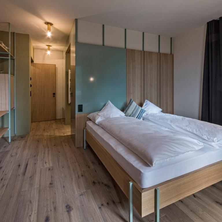 Hotel Villa Mayr Rooms & Suites - Deluxe Doppelzimmer mit Zustellbett - 7