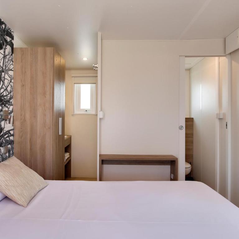 Sangulí Camping & Resort - Three-Bedroom Bungalow - 3