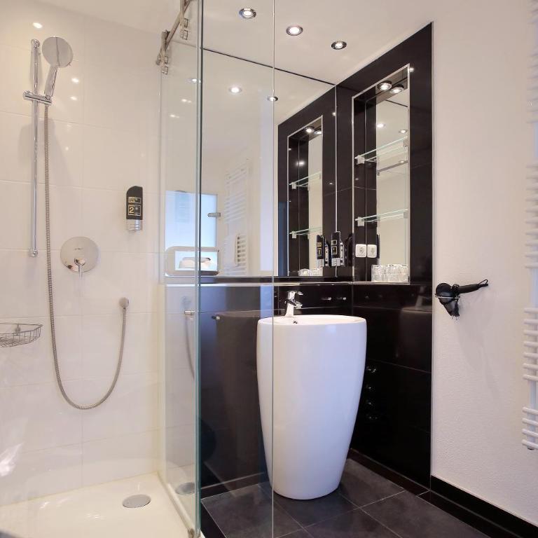Hardi's Hotel - Superior Doppelzimmer mit Balkon - 7