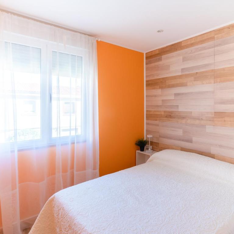 Housingleón - Casa Nueva a 400 metros de la Plaza Mayor - Apartamento de 3 dormitorios - 2