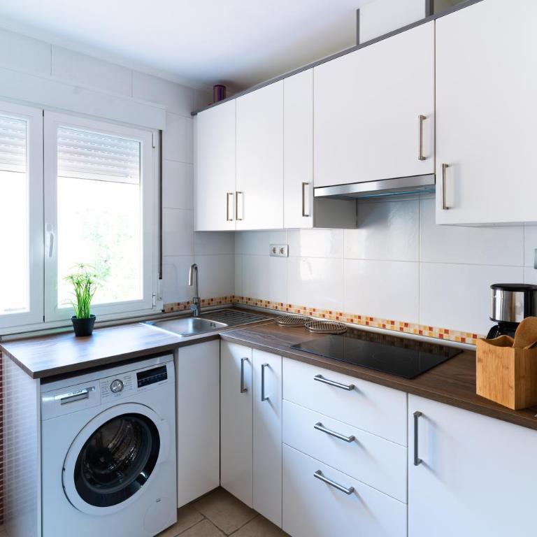 Housingleón - Casa Nueva a 400 metros de la Plaza Mayor - Apartamento de 3 dormitorios - 4