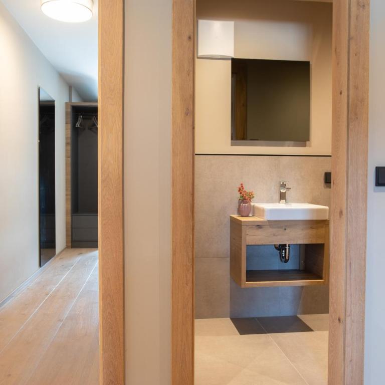 BergLoft 360 mit Sauna und Fitness - Penthouse-Apartment - 49