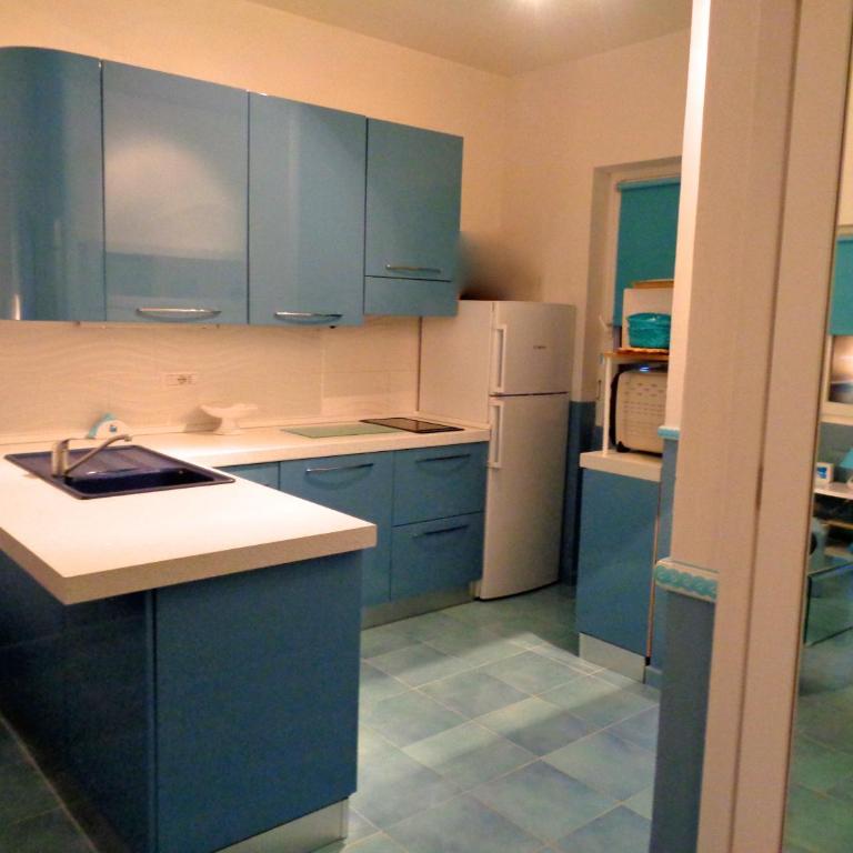 LES PIEDS DANS L EAU - Three-Bedroom House - 53