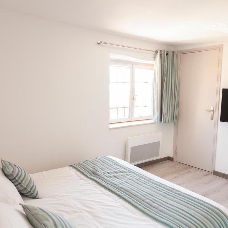 Auberge du Vieux Château - Suite Junior - Vue sur Mer - 1