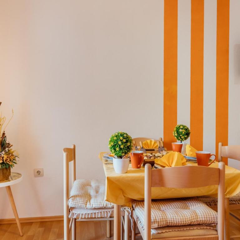 Apartments Ćosović - One-Bedroom Apartment with Terrace and Sea View (3 Adults) - 16