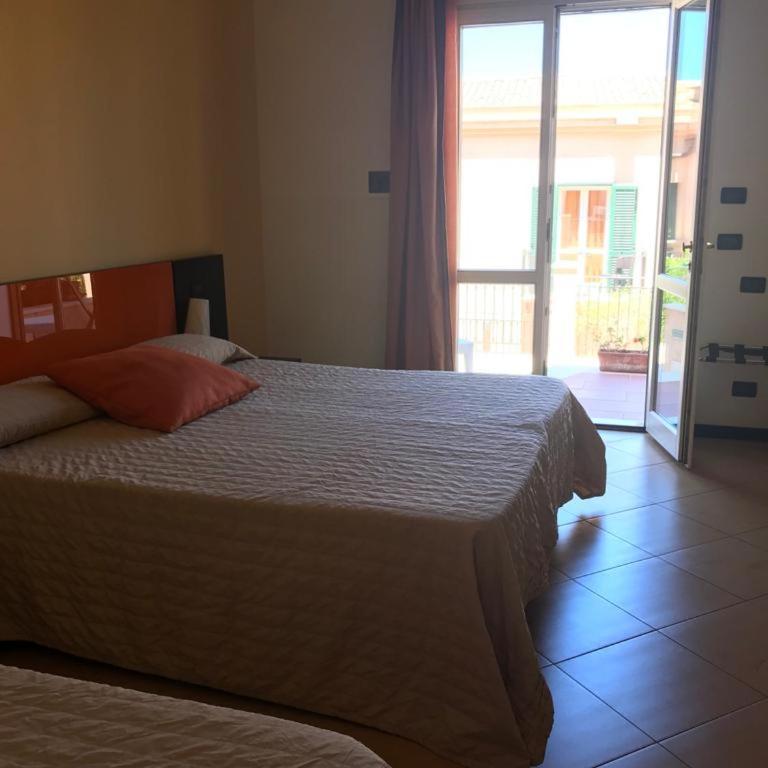 Castellammare Smart Rooms - Camera Tripla - 3
