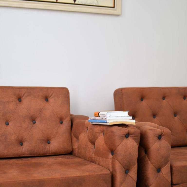 Hotel Slavija Banja Luka - Apartman sa Balkonom - 22