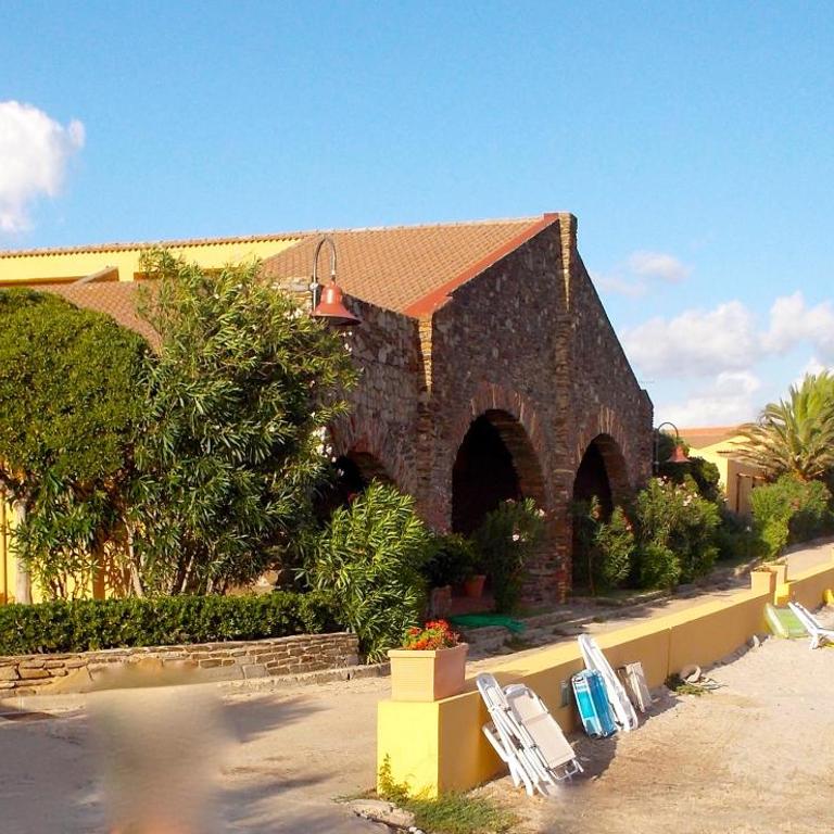 LES PIEDS DANS L EAU - Three-Bedroom House - 65