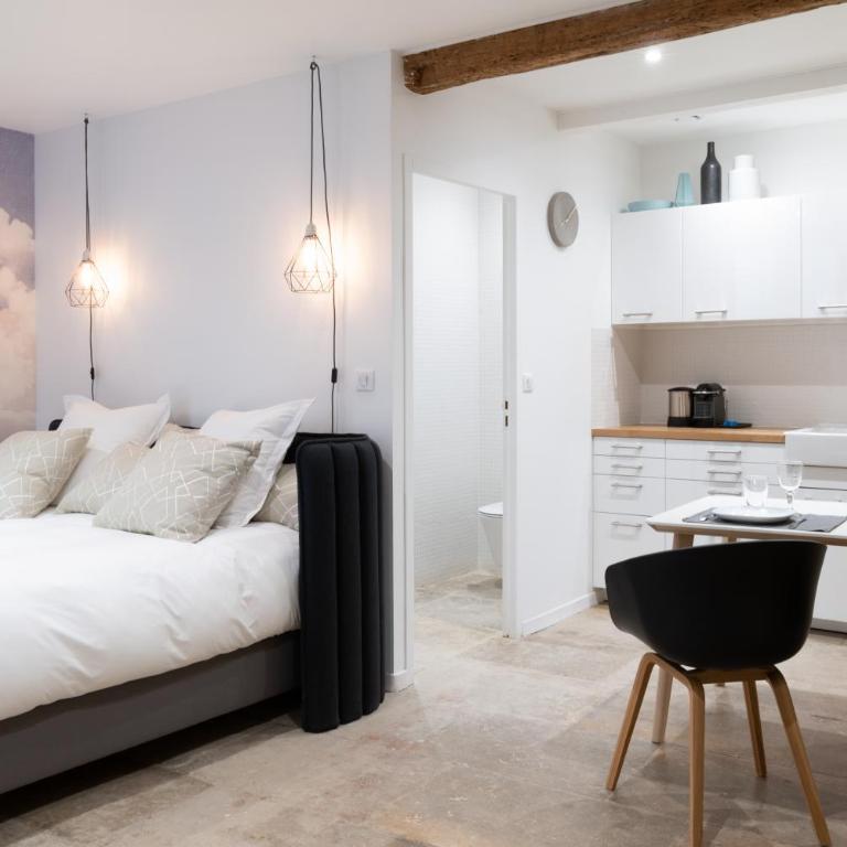 Design & Cosy - Centre historique Ecusson - Studio-Apartment - 10