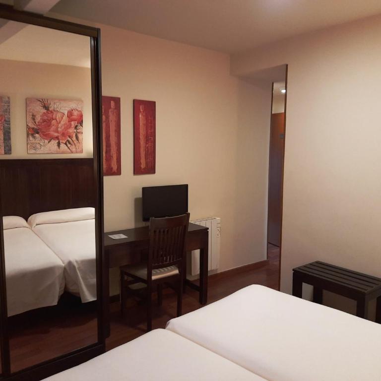 Hotel Urogallo - Habitación cuádruple - 3