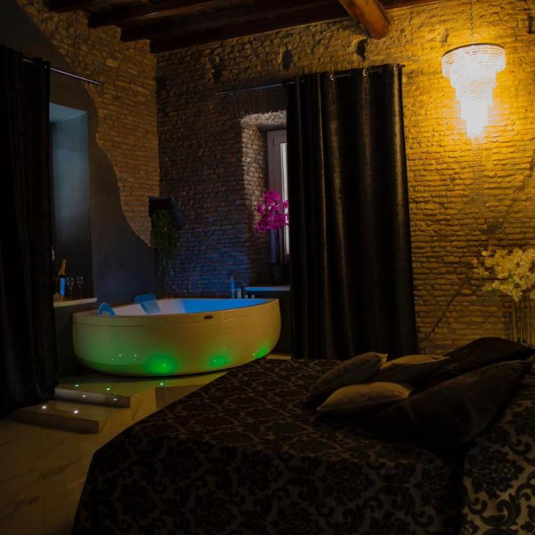 Rhome Luxury suite - Suite King con Vasca Idromassaggio - 22