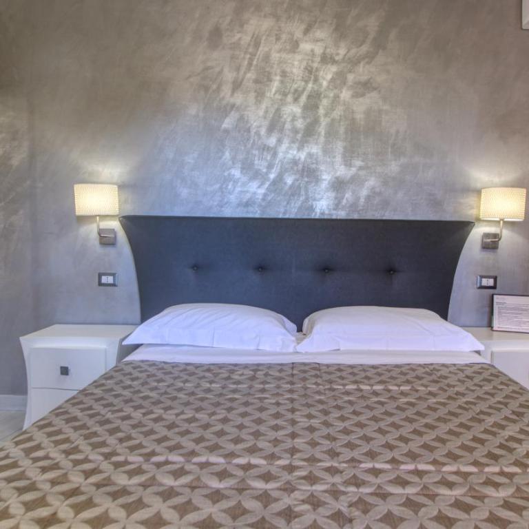 Residence Il Corallo - Guitgia - Camera Matrimoniale Standard - 4