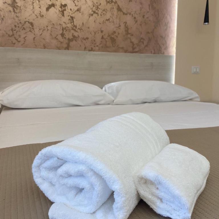 Vittorio Veneto Accomodation - Tropea city center - Camera Familiare con Balcone - 10