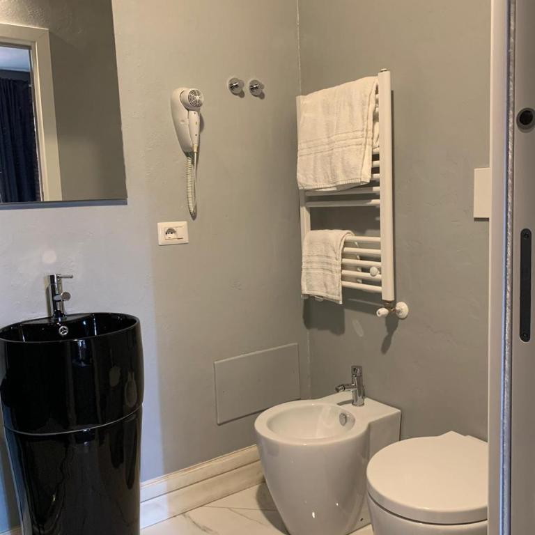 Rhome Luxury suite - Camera Matrimoniale Superior con Doccia - 11