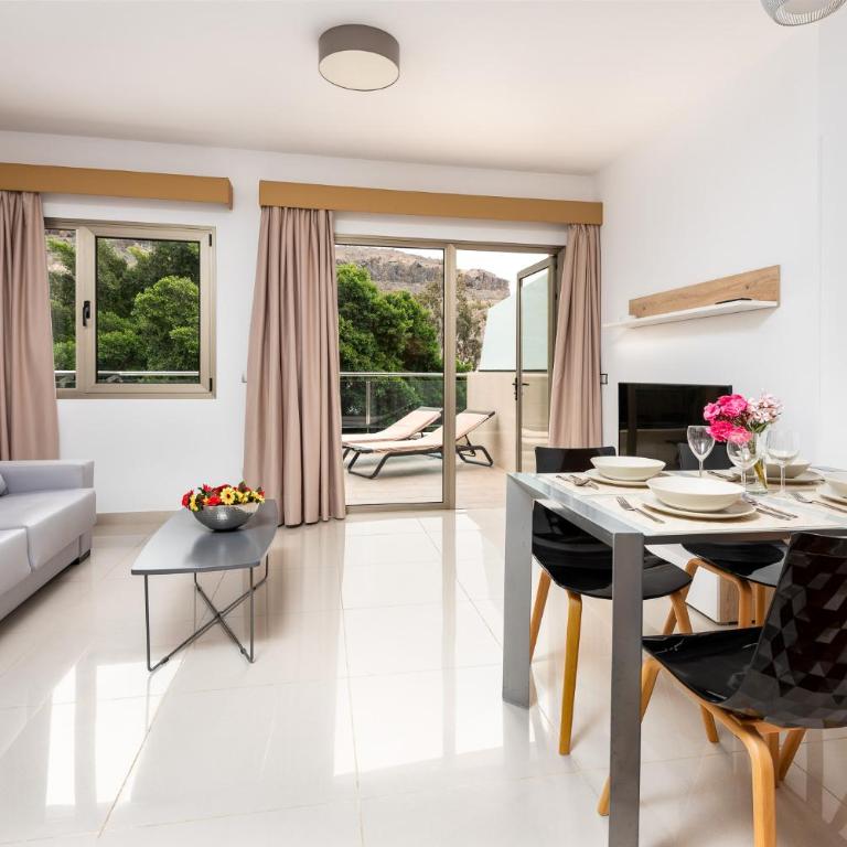Apartamentos Las Palmeras - Apartamento de 3 dormitorios 3A - 14