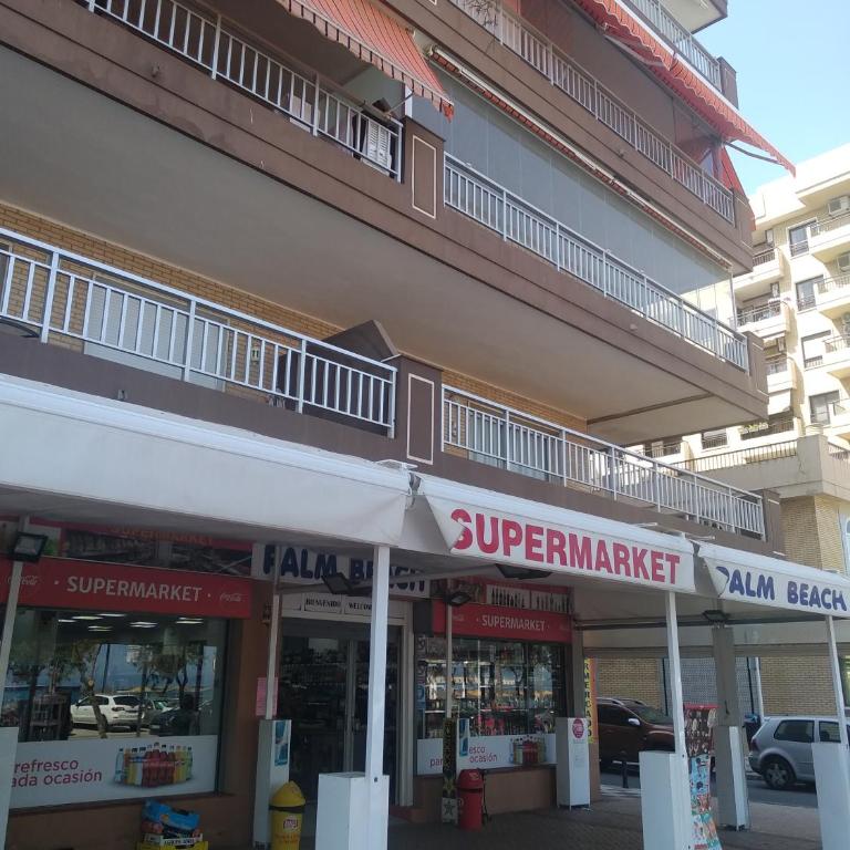 APARTAMENTO RONDA 4 BOLICHES Primera línea de playa - Apartamento de 1 dormitorio - 11