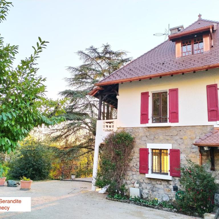VILLA SERANDITE maison de famille - Ferienhaus - 15
