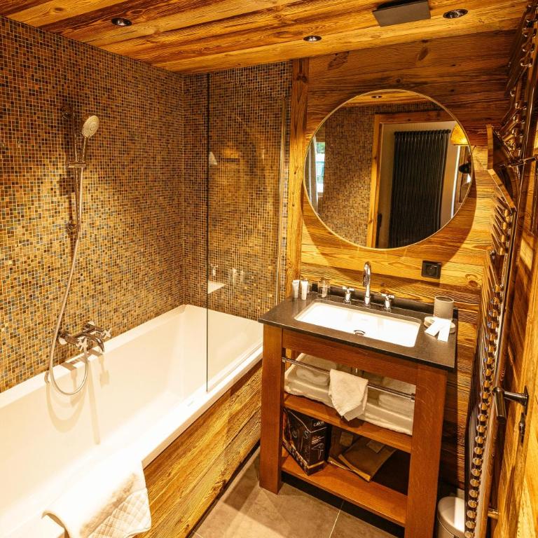 Hotel Le V de Vaujany - Suite avec Mezzanine Rissiou - 1