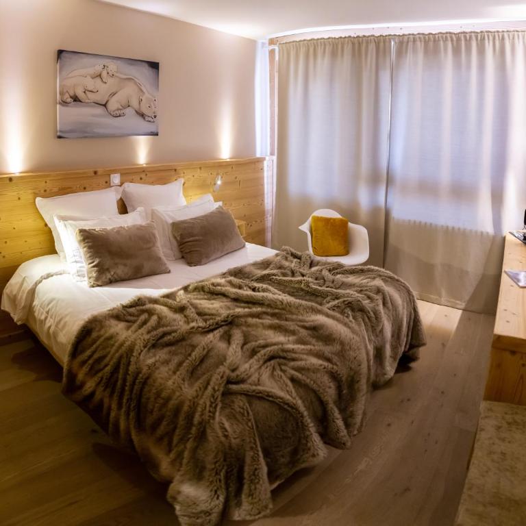 Hotel Les Flocons - Chambre Double ou Lits Jumeaux - 2