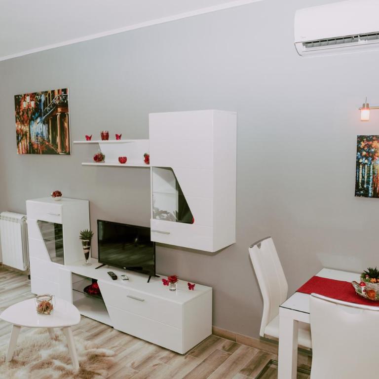 Apartment Rea - One-Bedroom Apartment - 7