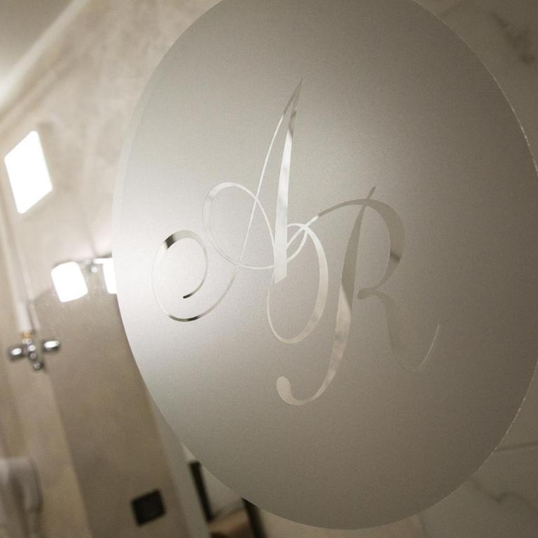 Aurelia Luxury - Piazza delle Erbe - Camera King Deluxe - 5