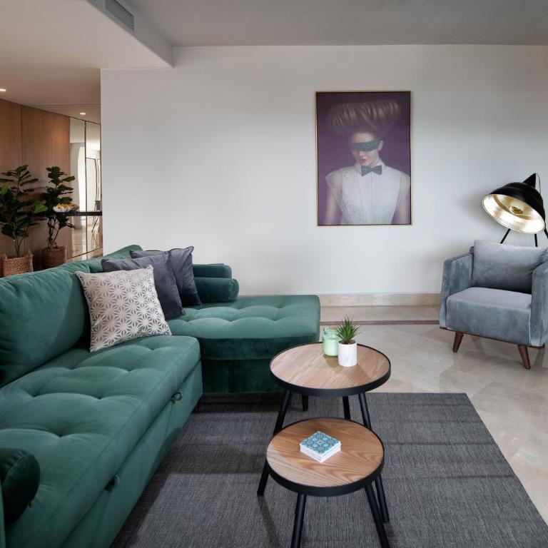 MARBELLA CITY BEACHFRONT WITH SEA VIEW - Two-Bedroom Apartment - 3