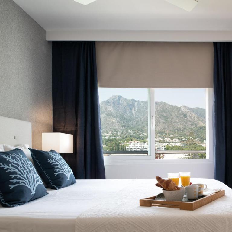 MARBELLA CITY BEACHFRONT WITH SEA VIEW - Two-Bedroom Apartment - 14