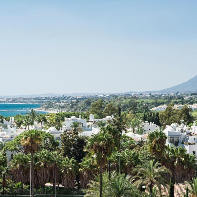 MARBELLA CITY BEACHFRONT WITH SEA VIEW - Two-Bedroom Apartment - 2