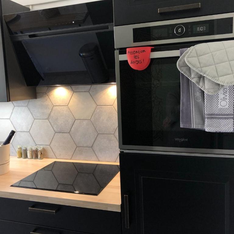 Grand T3- Spacious 2BR Apartement with free parking near city-center Ideal Business & Reims Visits - Appartement 2 Chambres - 13