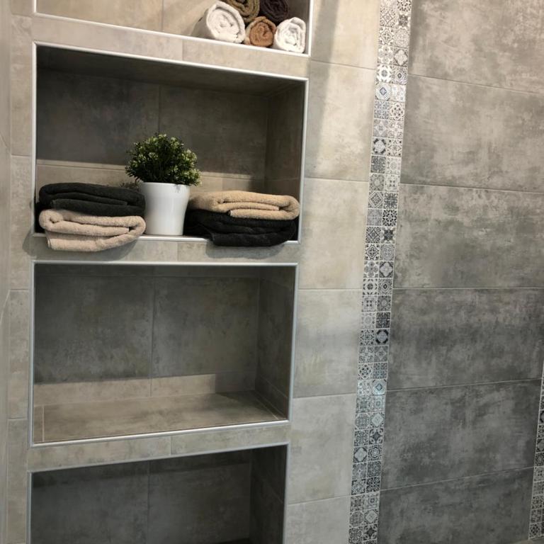Grand T3- Spacious 2BR Apartement with free parking near city-center Ideal Business & Reims Visits - Appartement 2 Chambres - 20