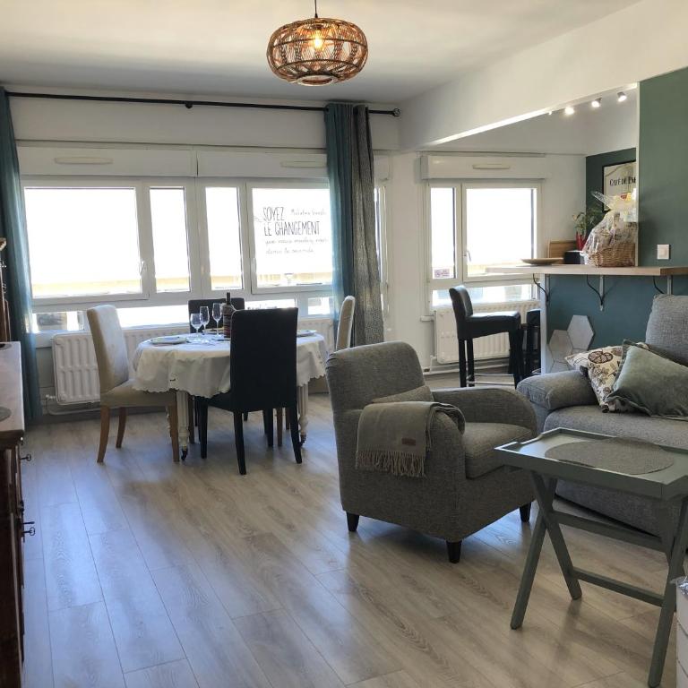 Grand T3- Spacious 2BR Apartement with free parking near city-center Ideal Business & Reims Visits - Appartement 2 Chambres - 37