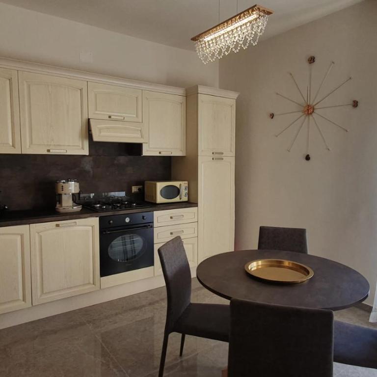 GOLD SUITE - Appartamento con 1 Camera da Letto - 14