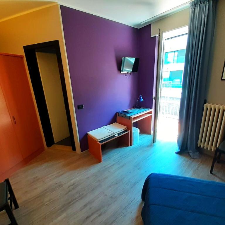 Hotel Antonella - Camera Matrimoniale con Balcone - 2