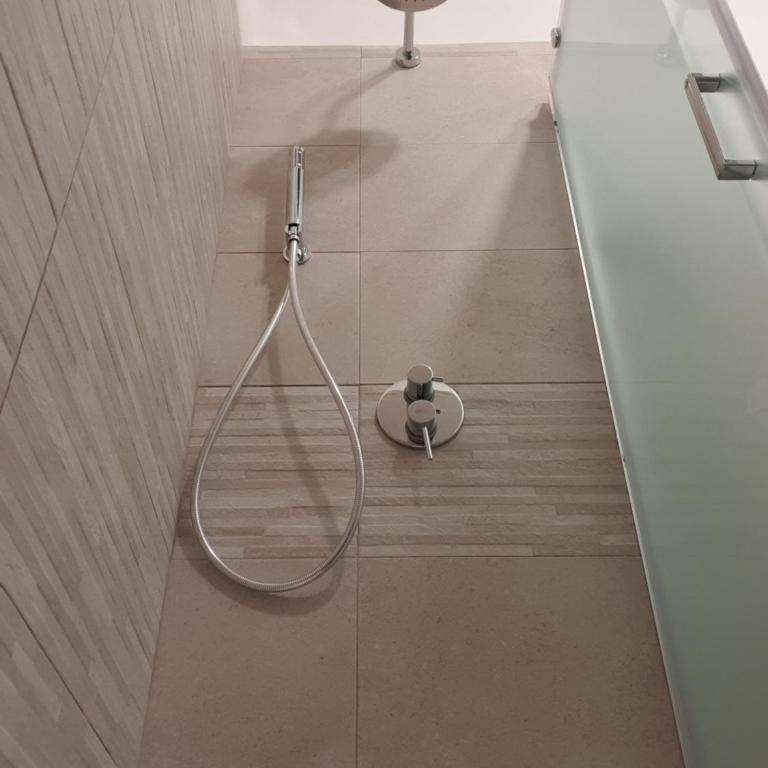 The Shell Guest House - Camera Matrimoniale con Bagno Privato - 9