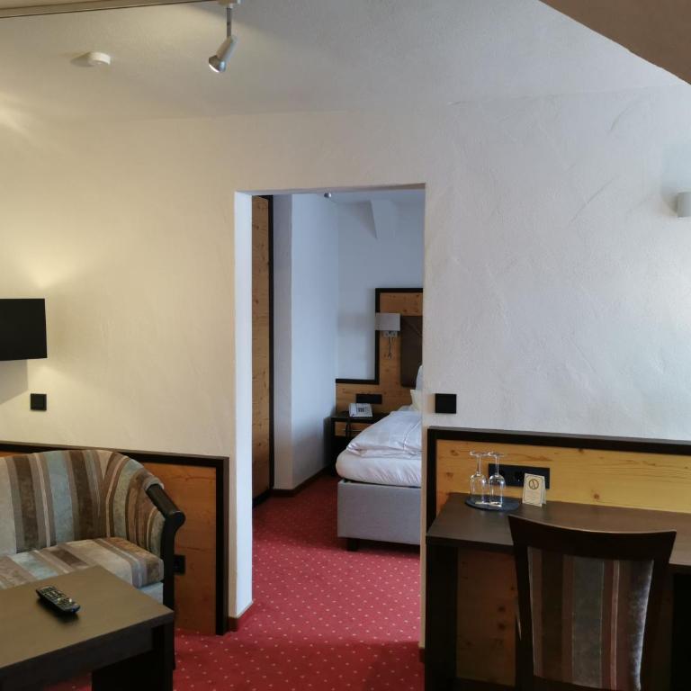 Wittelsbacher Hof - Doppelzimmer ohne Balkon - 1