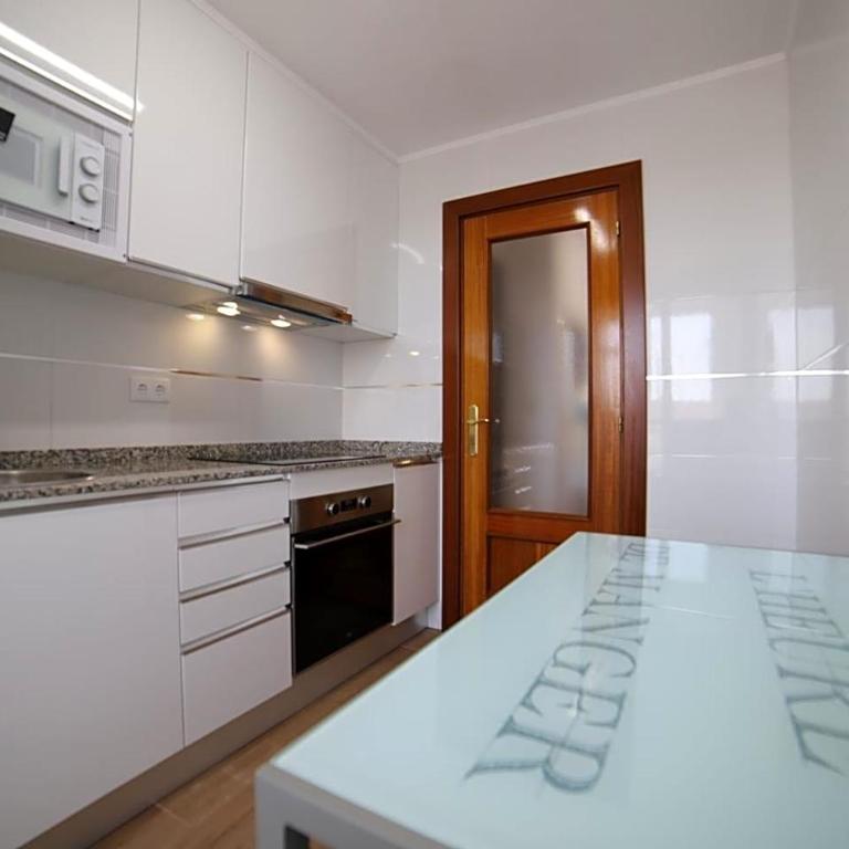 Playa ARBEYAL & Garaje - Apartamento de 2 dormitorios - 12