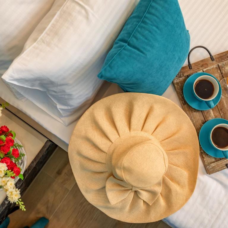 Luxury Apartments Queen - Studio with Balcony - 6