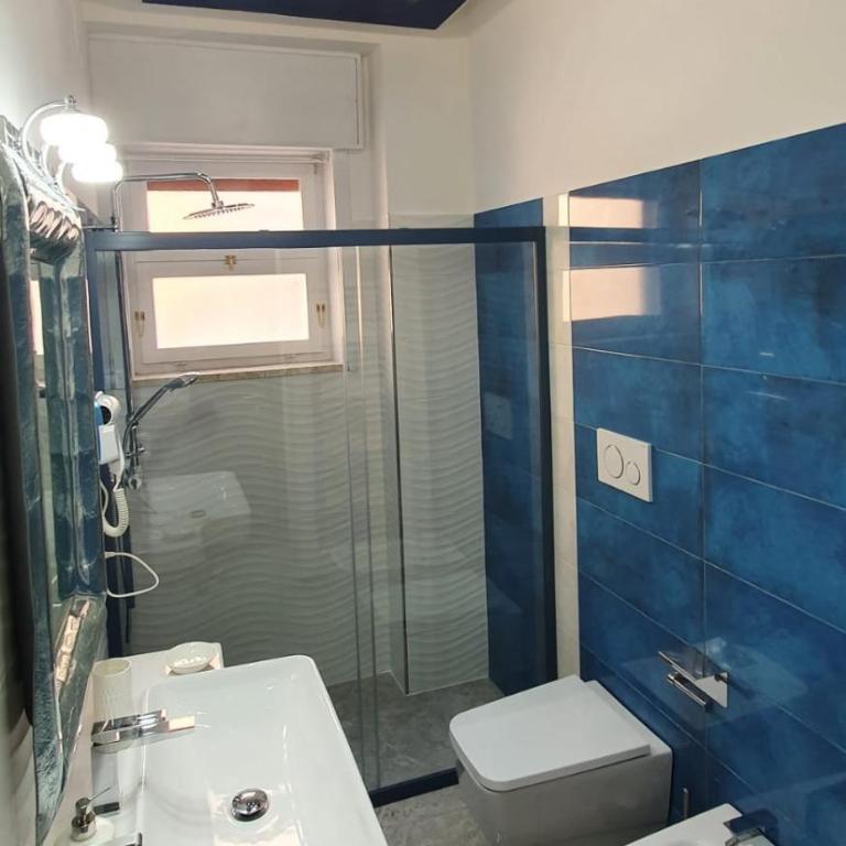 BLUE SUITE - Appartamento con 1 Camera da Letto - 13
