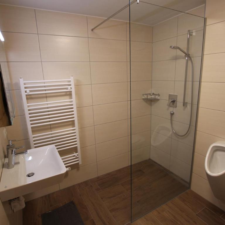 Haus Waldeck - Apartment mit Dusche - 30