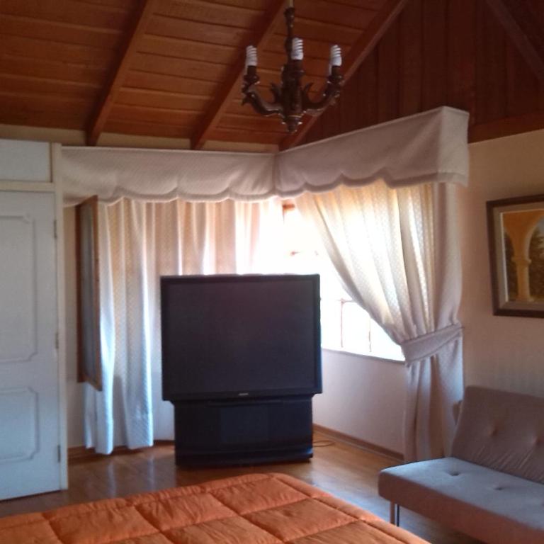Hostal Kutralwe - Double Room with Private Bathroom - 1