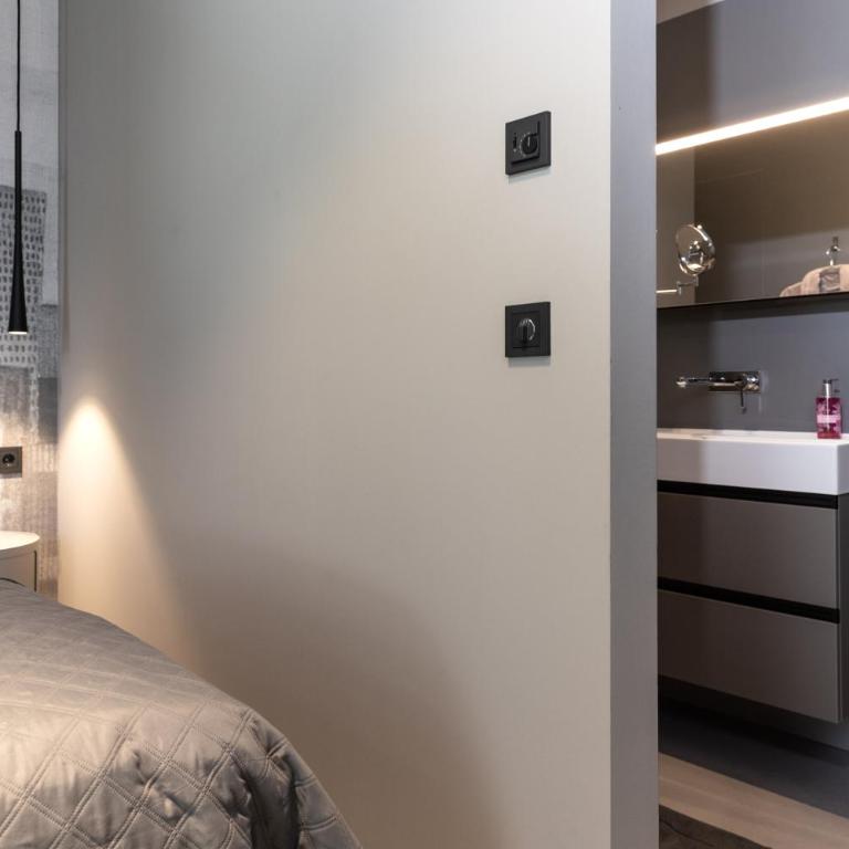 GOING TRIPLE A apartments EAST - Loft - 11