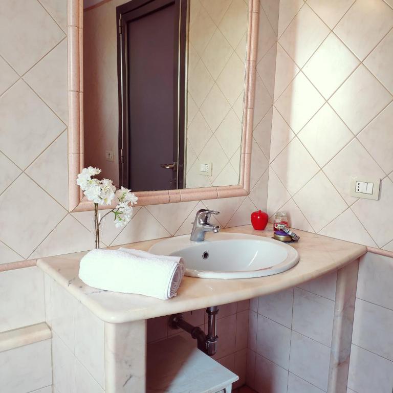 Your home in Bonaria - Two-Bedroom Apartment - 11