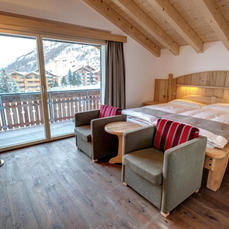 Hotel City - Premium Doppel-/Zweibettzimmer - 1