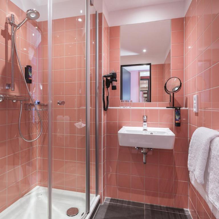 Holiday Inn - the niu, Loco Munich North by IHG - Standard Queen Room - 1