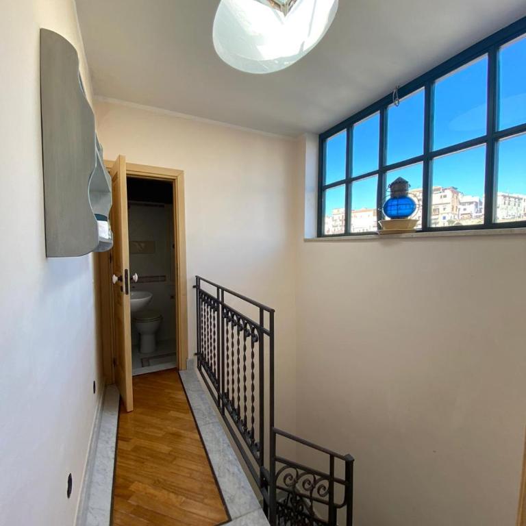 Liberty house - Casa Vacanze con 4 Camere da Letto - 10