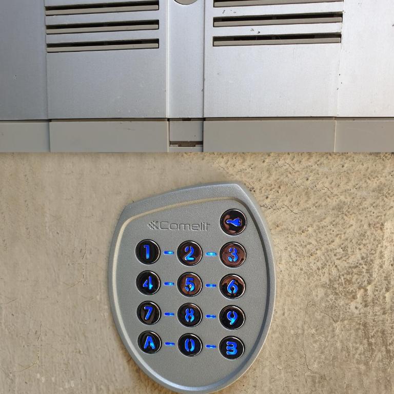 APT Re di Roma - Appartamento con 2 Camere da Letto - 2
