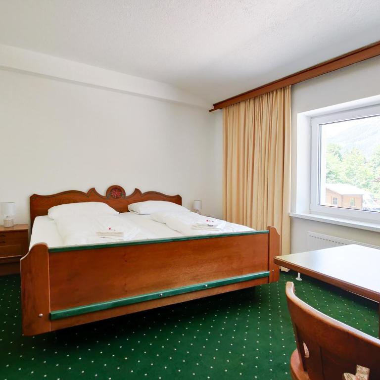 Mountain Hotel & Hostel - Budget Zweibettzimmer - 2