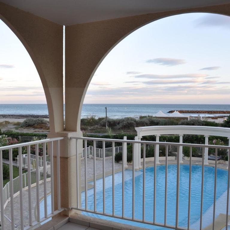 Mandana - Three-Bedroom Apartment - 19